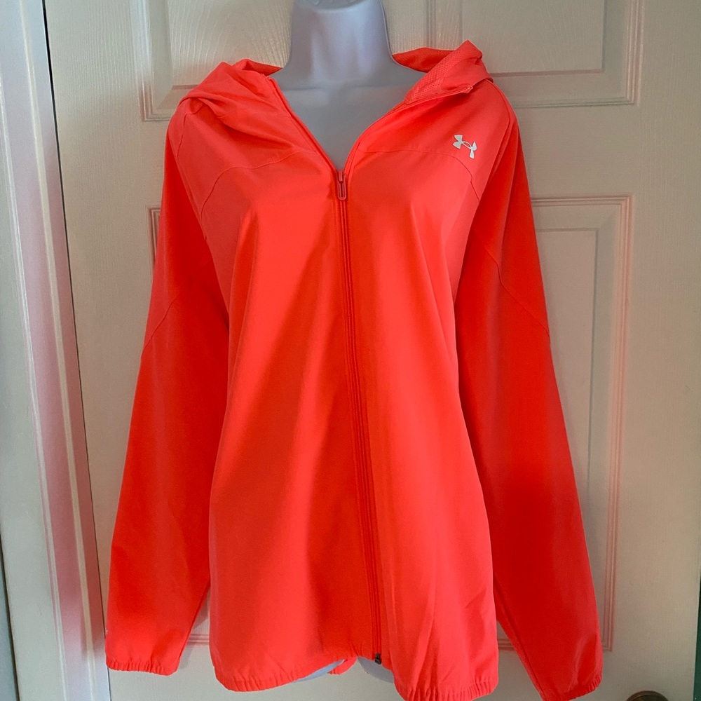 Under Armour Women’s size  2X light weight jacket